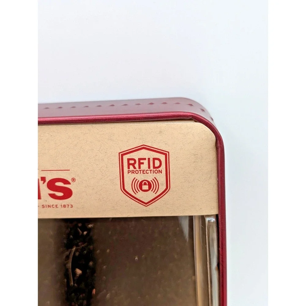 Levi's Men's Wallet RN129919 with RFID 31LP220043 Black Brand New Metal Tin